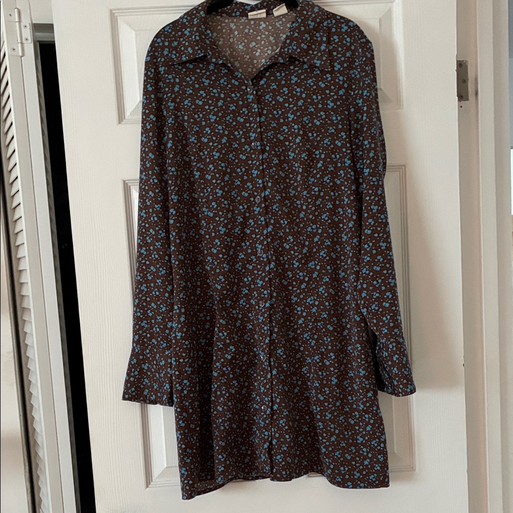 Floral Brown and Blue Women's Levi’s Dress - in great condition!